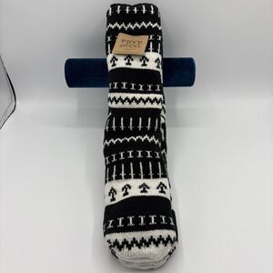 Frye and Co Home Sock Size 5-10 Black White Geometric Cozy Winter Comfort Socks